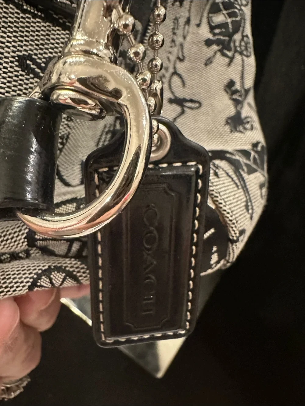 Coach  Chelsea Horse and Carriage Black and Cream Signature Canvas